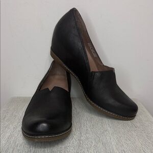 Dansko Women’s Black Leather Wedge Shoes Size 7